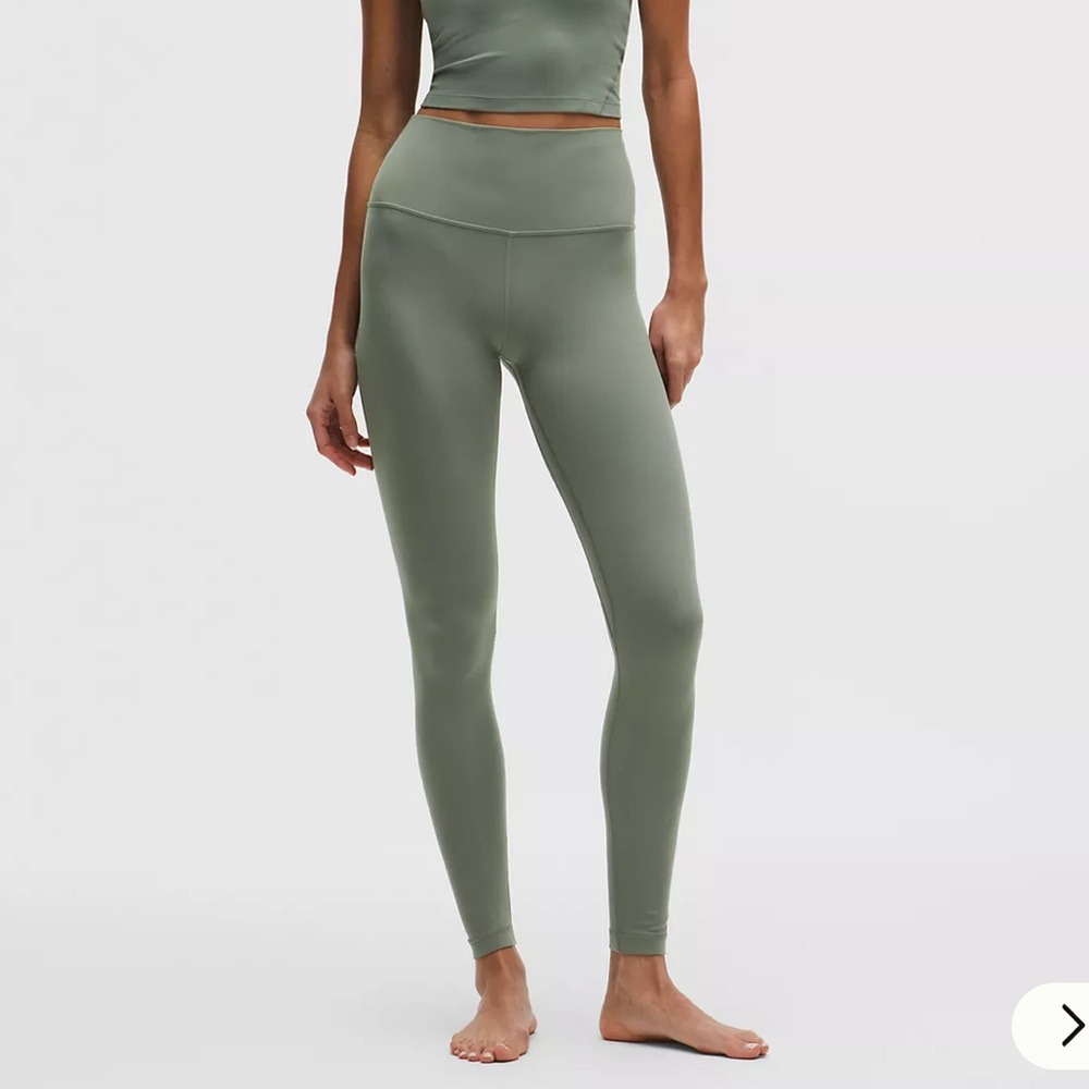 Lululemon Align Leggings 0/2 XS Sage Green High Waisted “Willow Leaf” 28” inseam